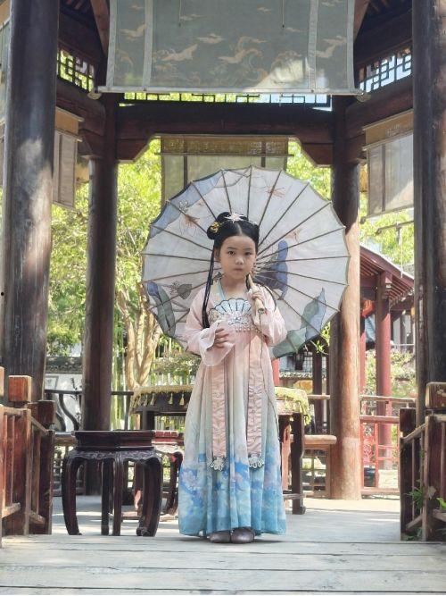 男演员萧萧,光影交织下的男演员传奇