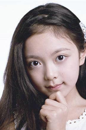 王若熙个人资料,才华横溢的影视新星，多面发展的演艺人生