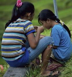 娘俩图片,定格母女情深瞬间